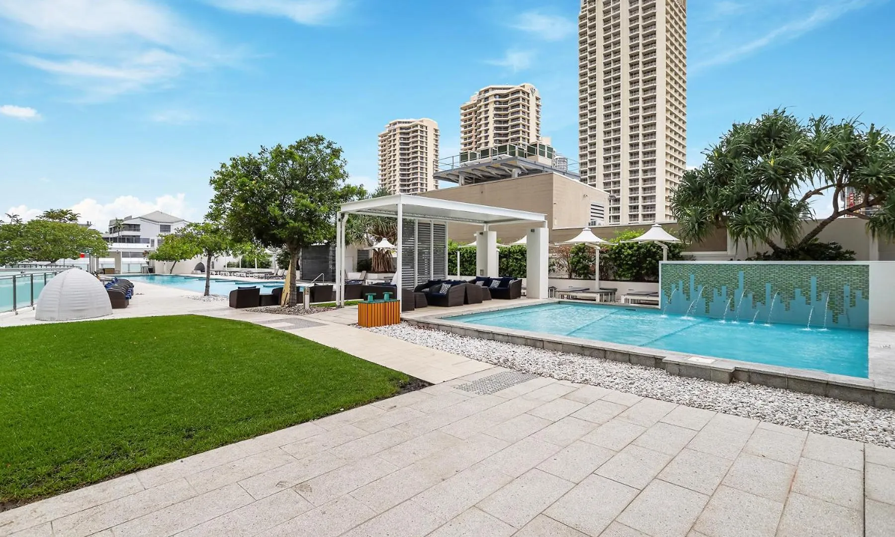 Paradise Living At Hilton With Stunning Ocean View Gold Coast Australia