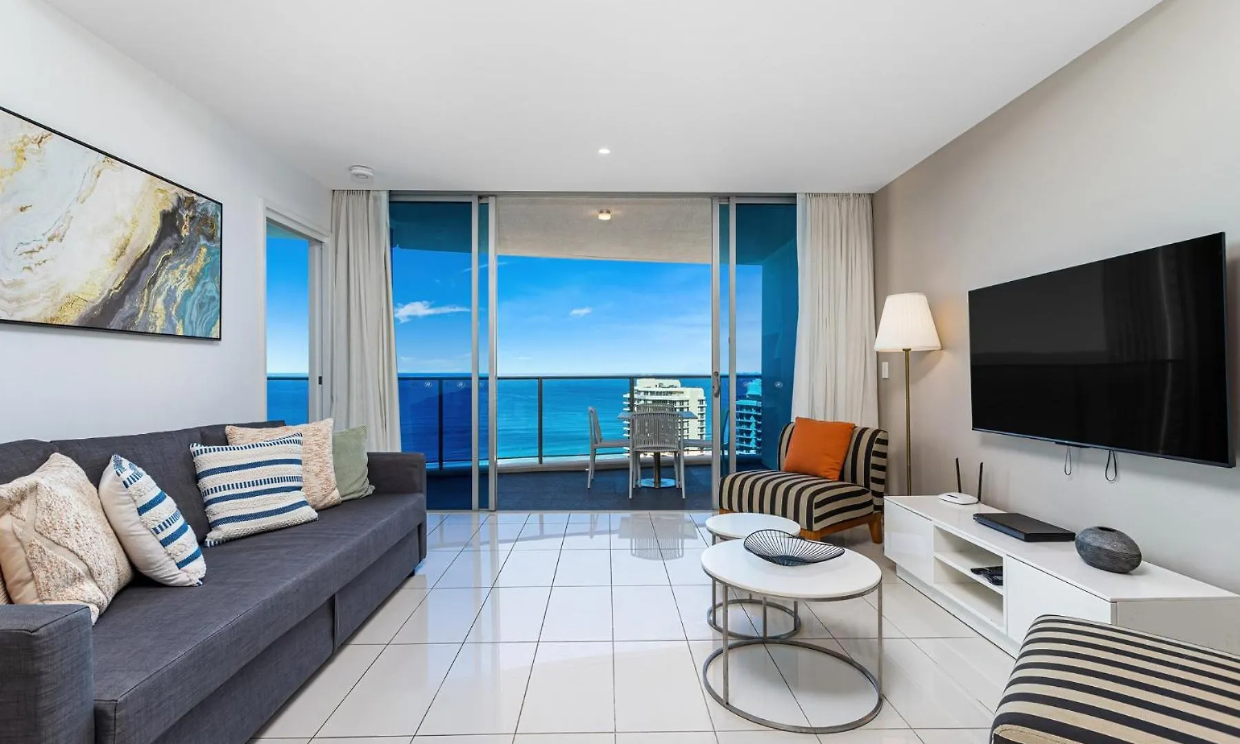 Paradise Living At Hilton With Stunning Ocean View Gold Coast Australia