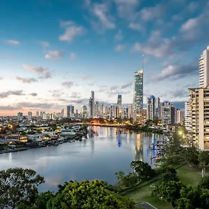 Serenity Surfers Paradise Apartment