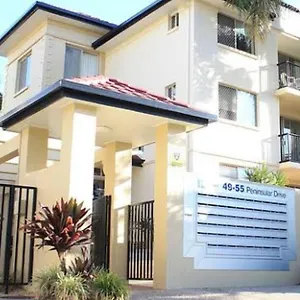 3 Bedroom Surfers Paradise Apartment