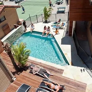 Maxmee Backpackers Albergue