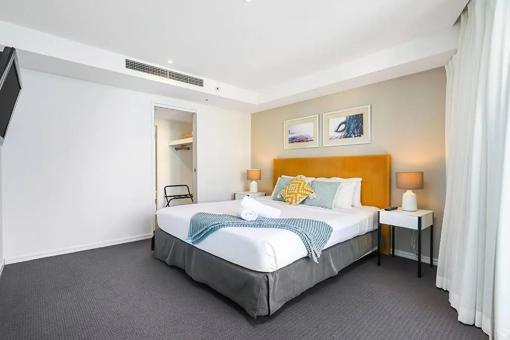 Paradise Living At Hilton With Stunning Ocean View Gold Coast